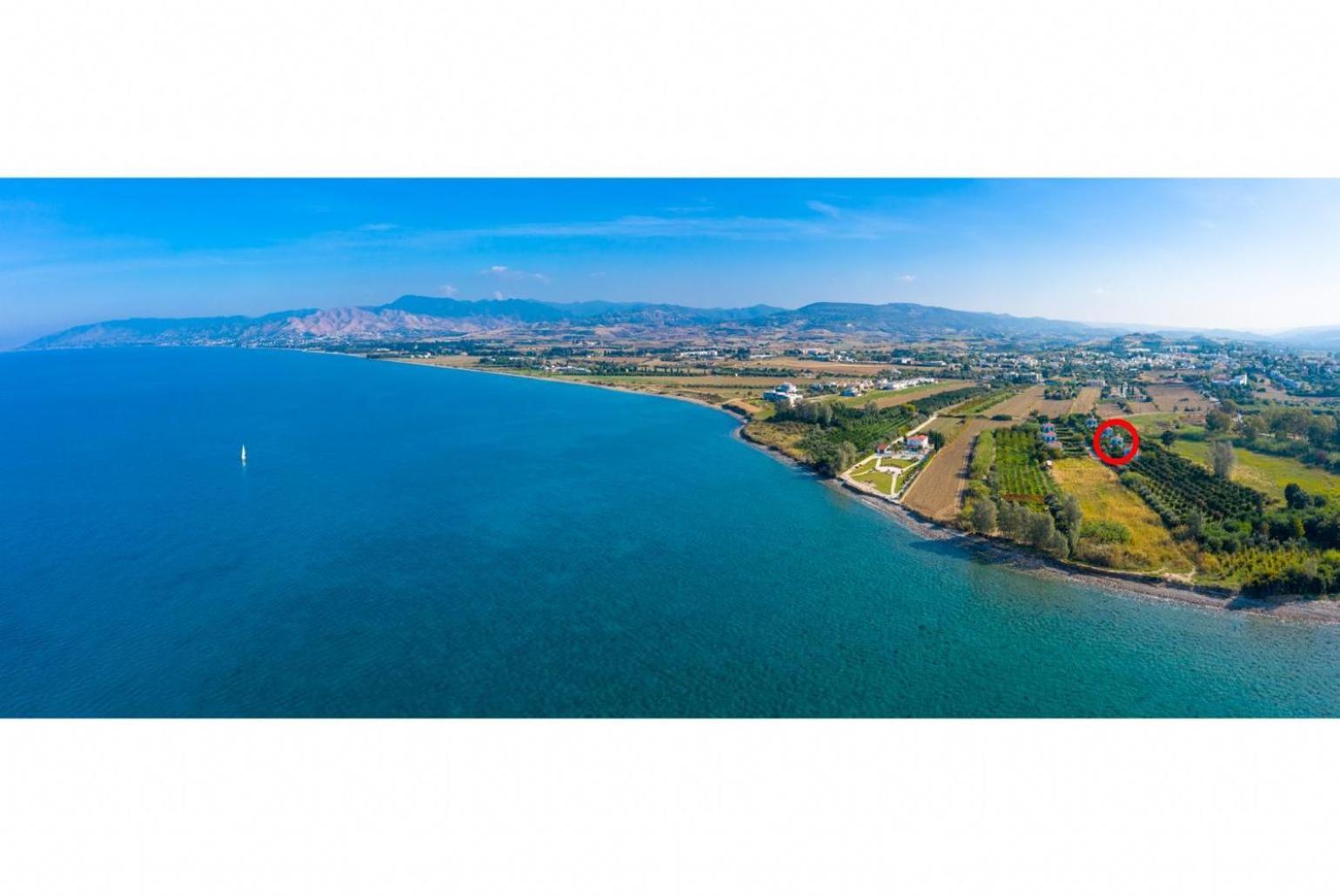 Sun Beach Villa Tria Polis Buitenkant foto